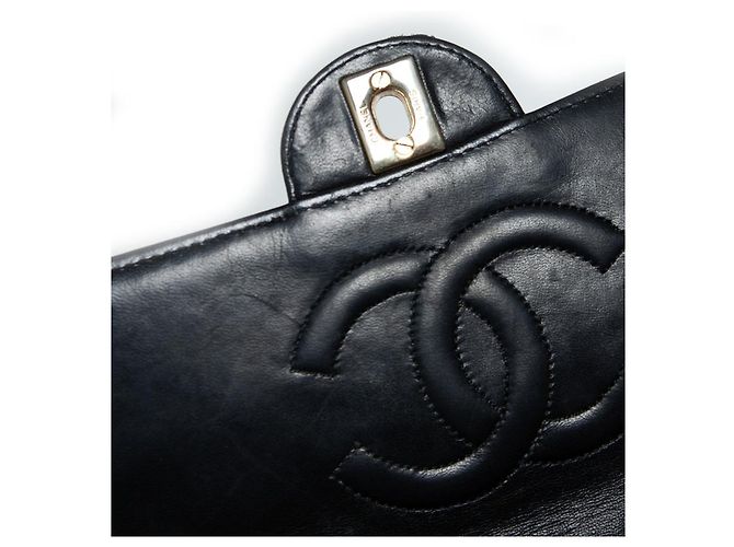 Chanel, Klassische Umhängetasche in Schwarz - Ansicht 9