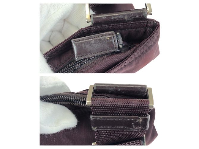 Borsa a spalla Prada in nylon tessuto con logo triangolare Rosso - vista 6