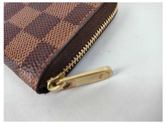Porta-moedas Zippy com cadeado Louis Vuitton em python impresso Monogram Marrom - vista 6