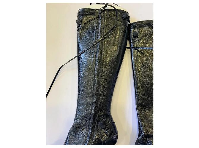 Stivali alti Balenciaga Le Cagole in pelle nera con borchie - vista 2