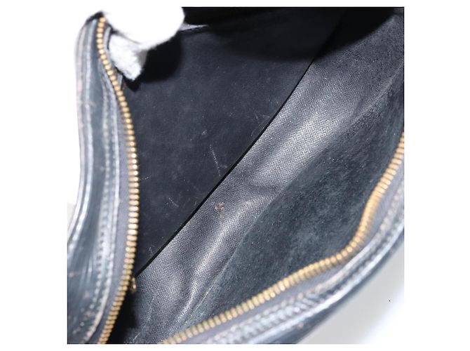 LOUIS VUITTON Borsa a Spalla Epi Jeune Fille MM Nera M52152 LV Auth BA12440 Nero - vista 17