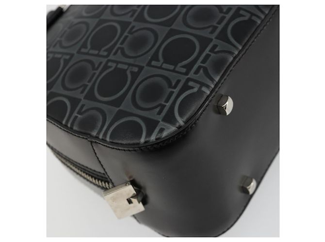 Borsa a mano Gancini in pelle nera e argento di Salvatore Ferragamo Auth BA12414A Nero - vista 13