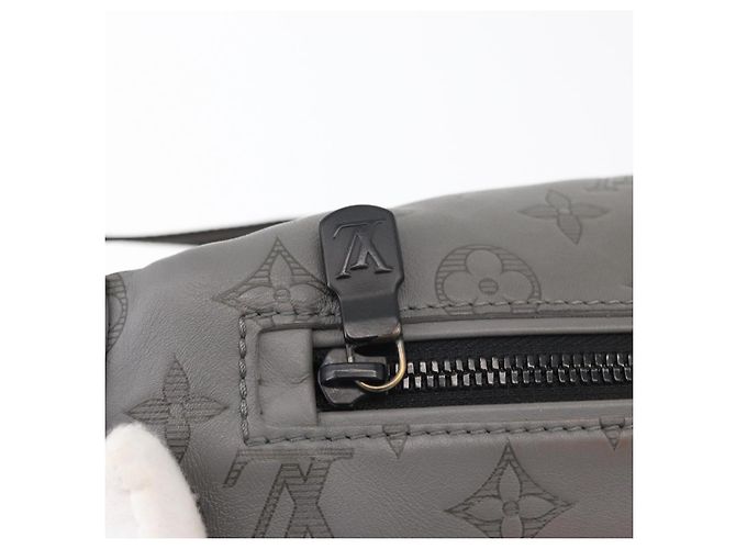 LOUIS VUITTON Marsupio Monogram Shadow Discovery PM Grigio M46108 LV Auth 177293 Marrone - vista 16