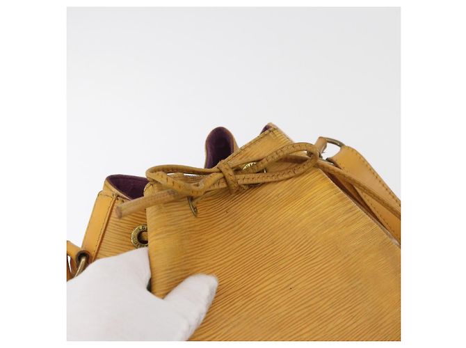 Noe LOUIS VUITTON Borsa a Spalla Petit Noé Epi Gialla M44109 LV Auth bs34985 Giallo - vista 15