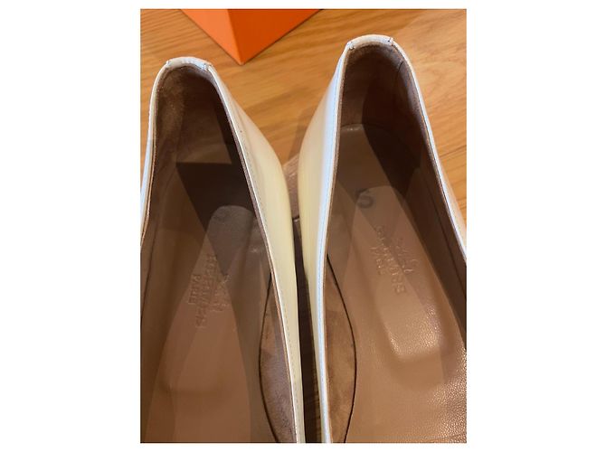 Bailarinas Hermès cuero charol blanco - vista 3