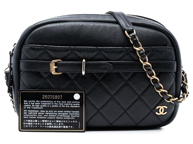 Chanel Pequena Bolsa de Câmera em Couro de Cordeiro Matelassé com Fivela Preto - vista 8