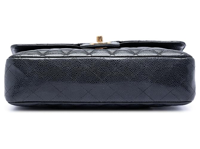 Chanel Medium Classic Caviar Double rabat Nero - vista 3