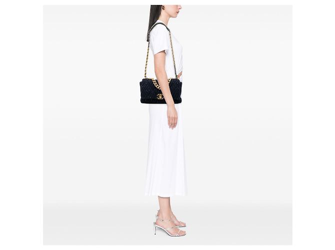 Chanel Grande Chevron Tweed Paillettes 19 con patta Blu - vista 7