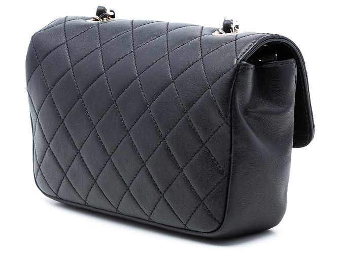 Chanel Matelassé Pelle di Pecora Turn e Lock con Patta Nero - vista 2