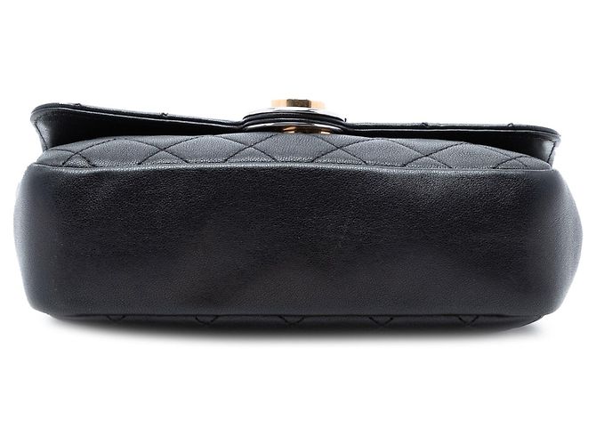 Chanel Matelassé Pelle di Pecora Turn e Lock con Patta Nero - vista 3