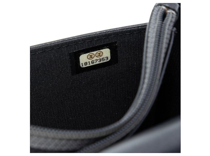 Chanel Matelassé Lammleder Double Stitch Boy Geldbörse mit Kette Schwarz - Ansicht 6