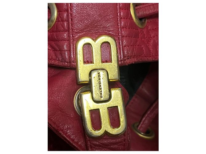 Borsa a secchiello Balenciaga in pelle trapuntata rossa Rosso - vista 14