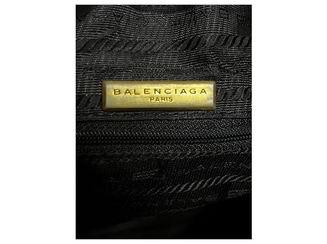 Borsa a secchiello Balenciaga in pelle trapuntata rossa Rosso - vista 8