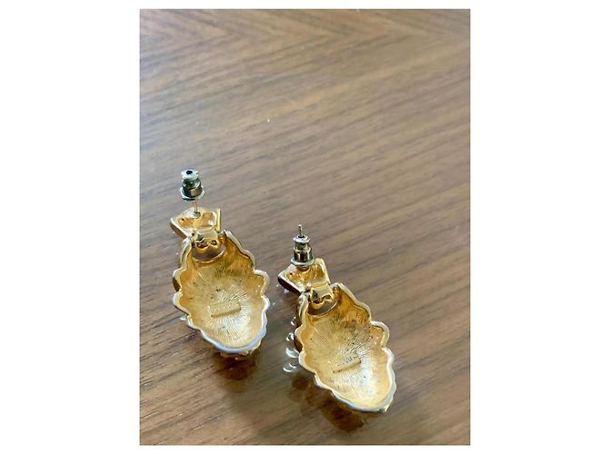 Autre Marque Pendientes Trifari forma de abeja Dorado - vista 3