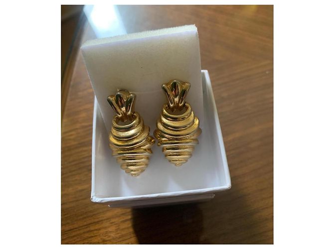 Autre Marque Pendientes Trifari forma de abeja Dorado - vista 4