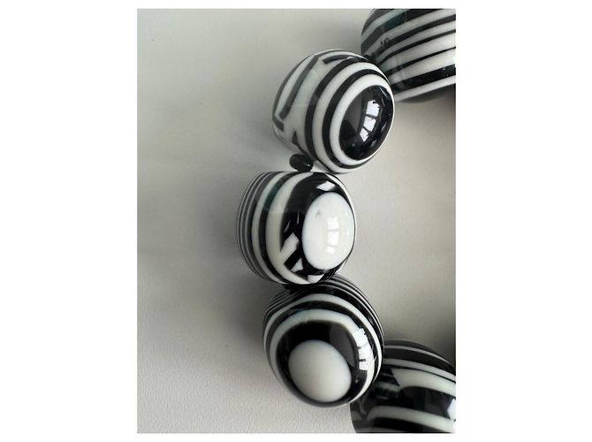 Autre Marque Bracciale Sobral in resina con perle a righe bianche e nere Multicolore - vista 4