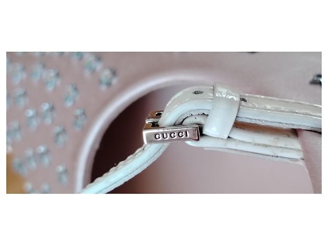Gucci Satin-Pumps in Rosa mit Kristallsternen Pink - Ansicht 10