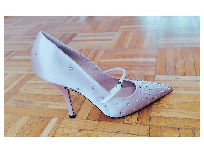 Gucci Satin-Pumps in Rosa mit Kristallsternen Pink - Ansicht 2