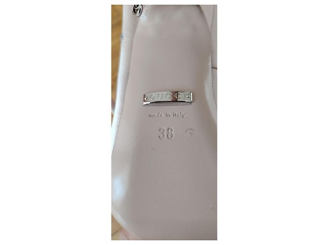 Gucci Satin-Pumps in Rosa mit Kristallsternen Pink - Ansicht 6