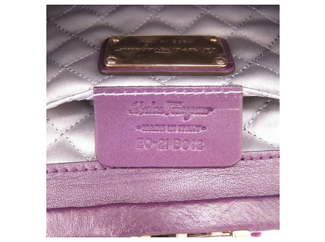 Salvatore Ferragamo Clutch Gancini in satin viola con catena Ferragamo Porpora Viola scuro - vista 6