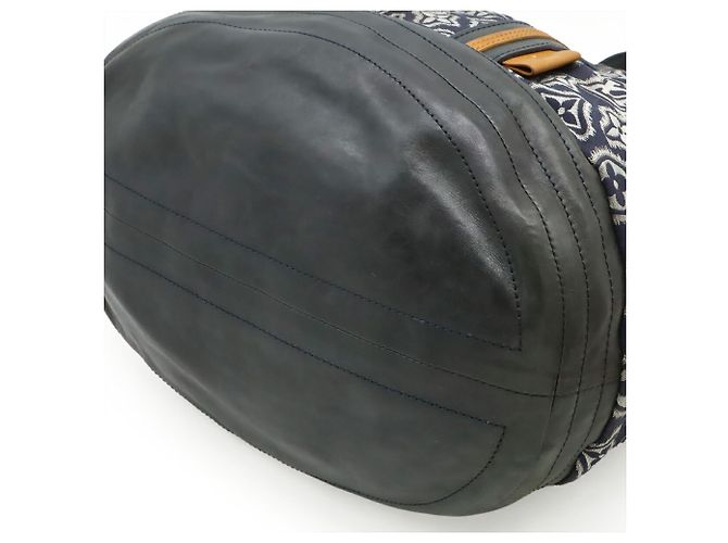 Borsa a spalla Aviator Louis Vuitton Marina - vista 4