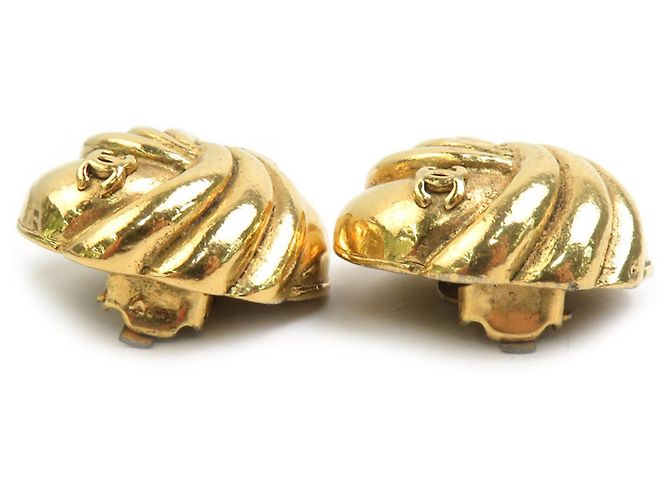 Timeless Orecchini a clip dorati Chanel D'oro - vista 4