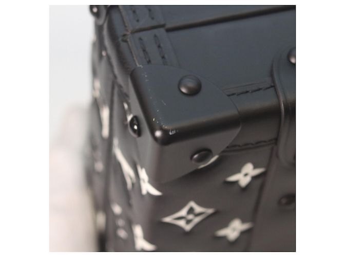 Borsa a Spalla Petite Malle in Pelle di Agnello Monogram Louis Vuitton - vista 9