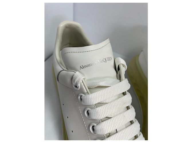 Alexander McQueen Oversized Sneaker aus Leder - Weiß - Ansicht 4