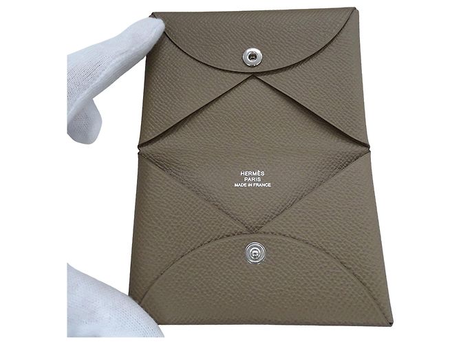 Tarjetero de cuero Epsom de Hermès en topo Gris pardo - vista 4