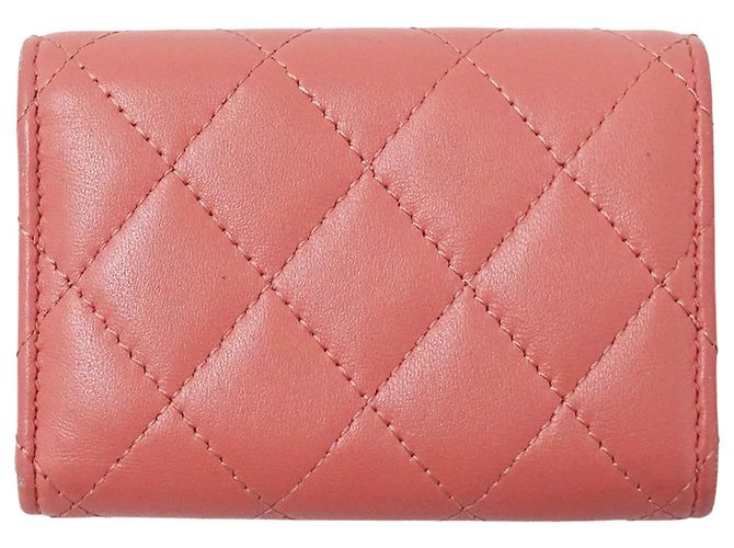 Billetera de tres pliegues para mujeres Chanel Matelassé Rosa - vista 2