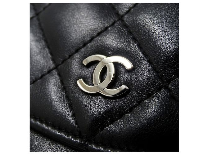 Billetera bi-fold matelassé de Chanel Negro - vista 15