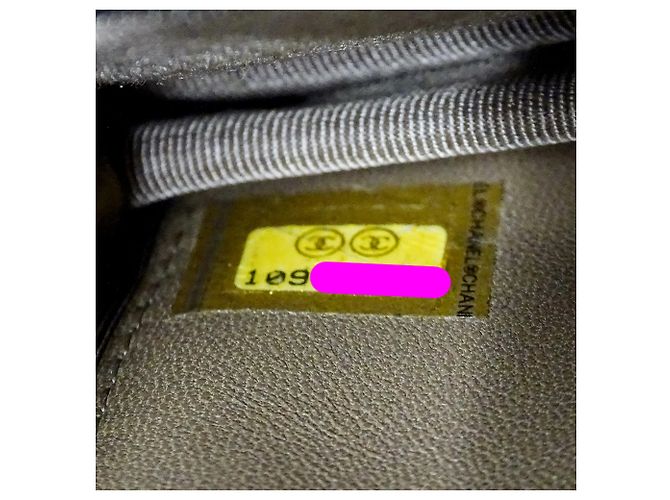 Billetera bi-fold matelassé de Chanel Negro - vista 7