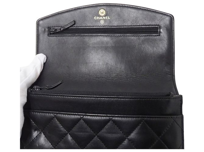 Billetera bi-fold matelassé de Chanel Negro - vista 9