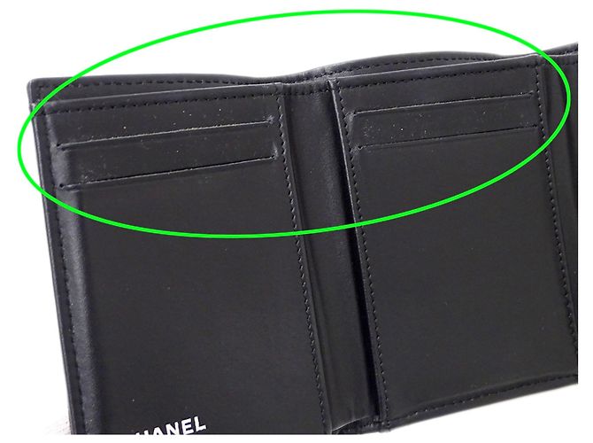 Portafoglio tri-fold da donna Chanel Matelassé Nero - vista 8