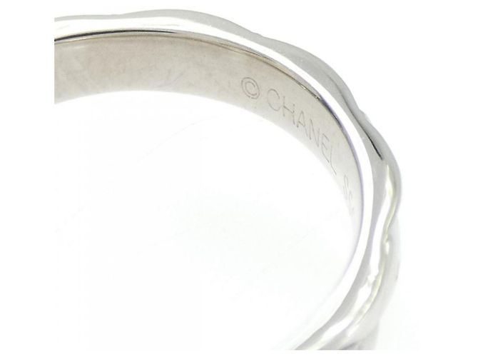 Timeless Großer Ring aus Platin mit Matelassé-Muster von Chanel - Ansicht 4
