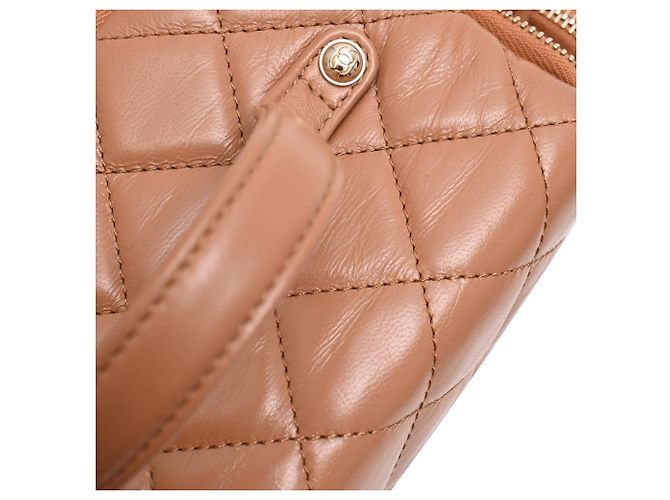 Borsa a Spalla Vanity Case Cargo di Chanel in Pelle di Agnello Marrone Rosso - vista 16