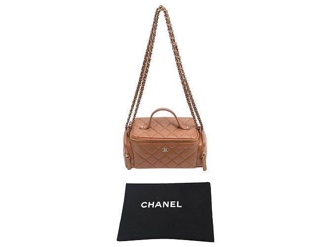 Borsa a Spalla Vanity Case Cargo di Chanel in Pelle di Agnello Marrone Rosso - vista 17