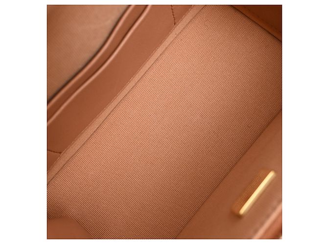 Borsa a Spalla Vanity Case Cargo di Chanel in Pelle di Agnello Marrone Rosso - vista 5