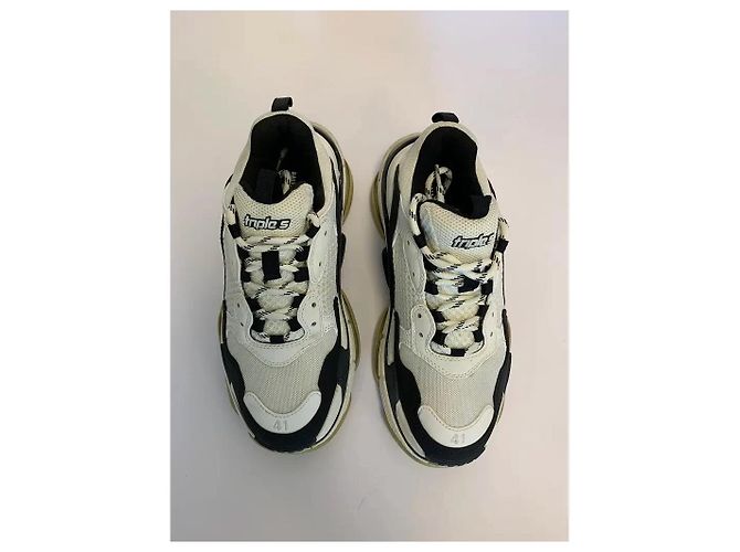 Sneakers Balenciaga Triple S Bianco e Nero - vista 3
