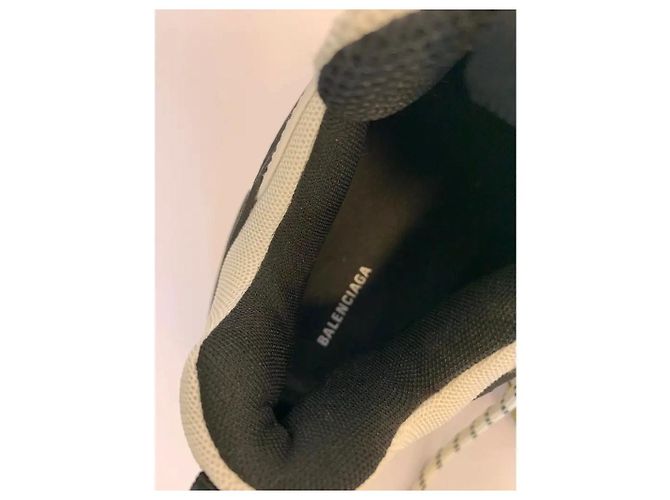 Sneakers Balenciaga Triple S Bianco e Nero - vista 5
