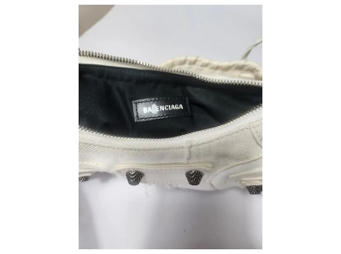 Balenciaga Borsa a Spalla Le Cagole Small in Denim Bianco - vista 6