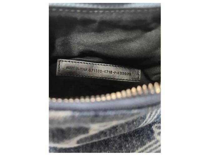 Borsa a spalla Balenciaga Le Cagole XS in Denim Blu - vista 7