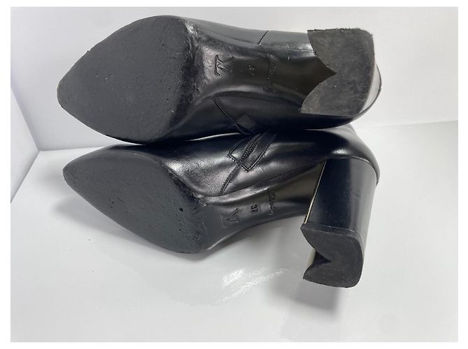 Botines de cuero negro Louis Vuitton con tacón - vista 9