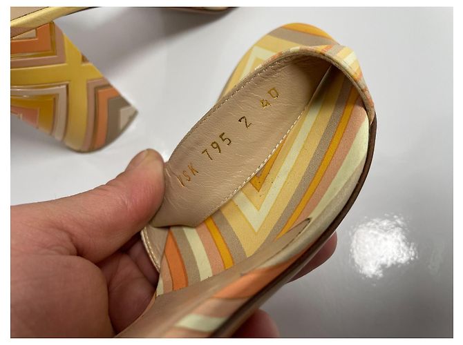 Sandali in pelle Valentino Garavani arcobaleno Multicolore - vista 12