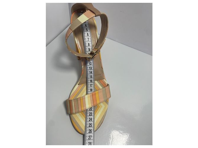 Sandali in pelle Valentino Garavani arcobaleno Multicolore - vista 13