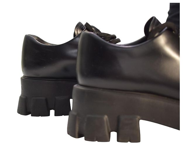 Prada Monolith Scarpe Derby in Pelle Spazzolata - Nero - vista 12