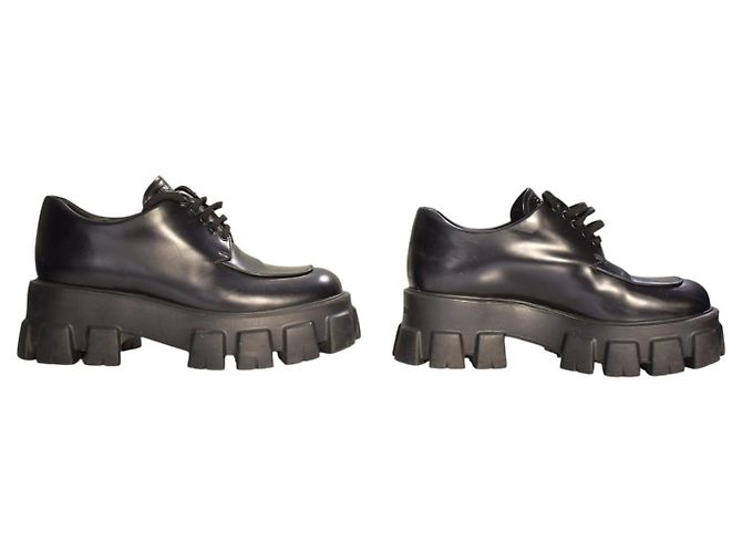 Prada Monolith Scarpe Derby in Pelle Spazzolata - Nero - vista 3