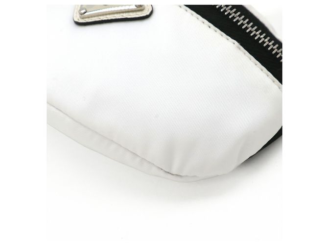 Bolsito de Muñeca Triangle de Prada en Blanco - vista 4
