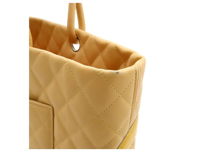 Große Schultertasche Chanel Cambon Line Coco Mark Beige Gelb - Ansicht 9
