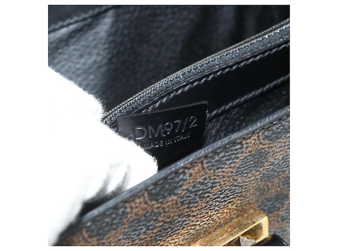 Céline Borsa a mano in tela Macadam CELINE in pelle PVC nera e oro Auth 178597A Nero D'oro - vista 22